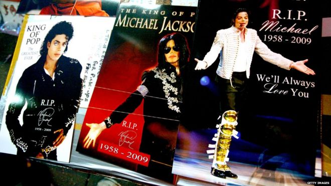 Памятные вещи Майкла Джексона выставлены на продажу