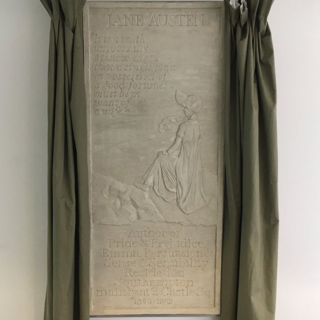 Мемориальная доска, посвященная Джейн Остин