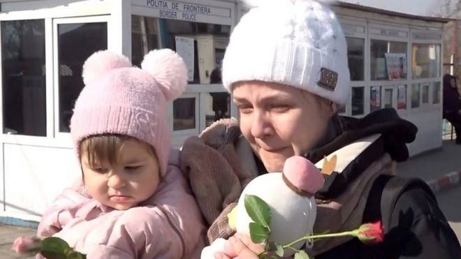 යුක්රේන සරණාගතයන්ව කරුණාවෙන් පිළිගත් අවස්ථා පහක්