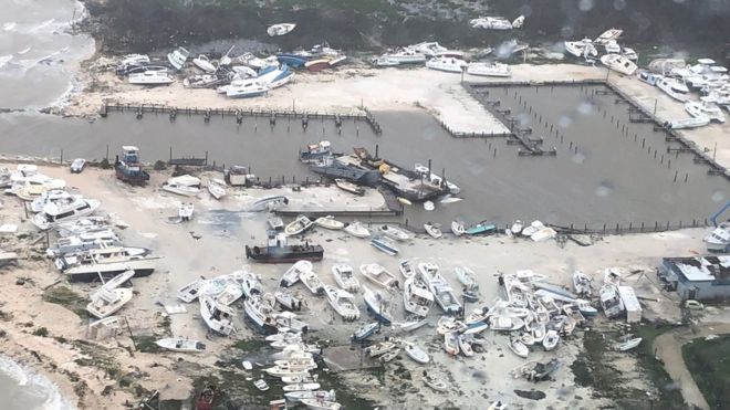 Imagem aérea de Bahamas inundada