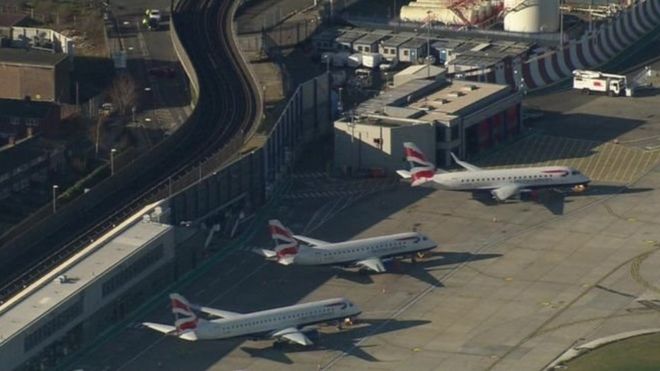 Les avions sont cloués au sol après la découverte d'une bombe à l'aéroport de Londres-City.