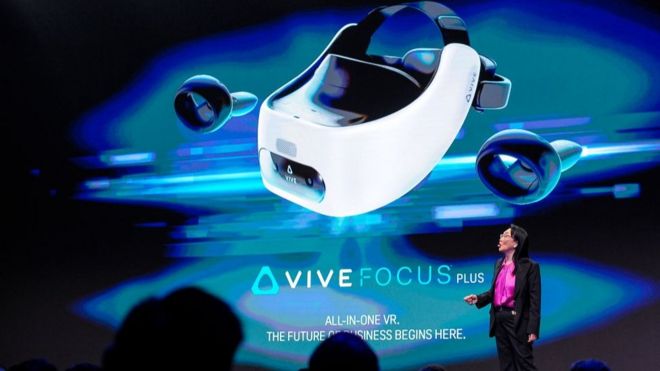 HTC продемонстрировала свою последнюю VR-гарнитуру на Mobile World Congress
