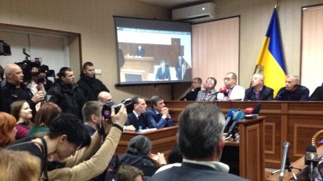 Суд при участии Виктора Януковича