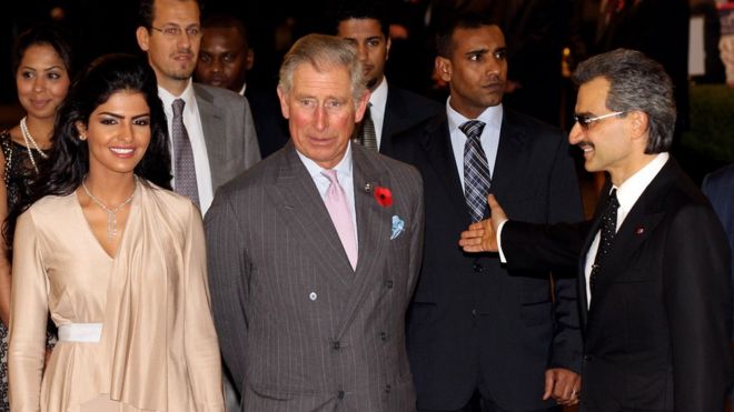 شاهزاده طلال و همسر سابقش در دیدار با پرنس چارلز، ولیعهد بریتانیا