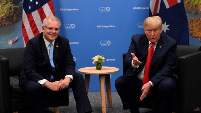 Скотт Моррисон (слева) и Дональд Трамп во время встречи на саммите G20.