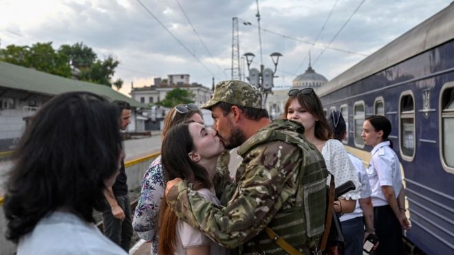 kiss