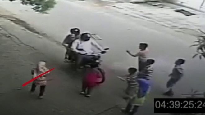 Видео пакистанской общественной организации, которое выдали за истинное похищение