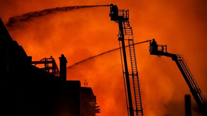 Пожарные в Школе искусств Глазго