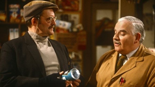 Изображение из ситкома BBC Open All Hours