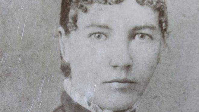 Fotografía de Laura Ingalls Wilder, autora de La casa de la pradera