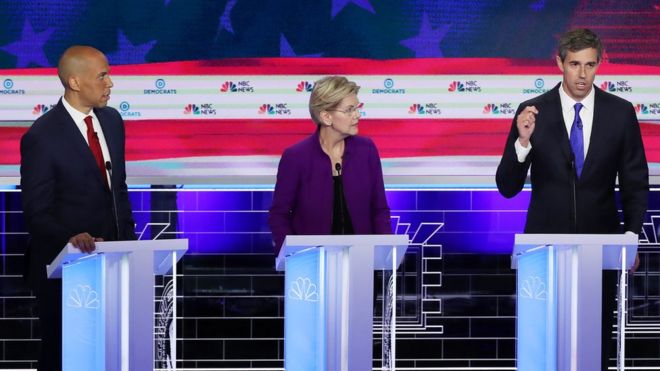 Candidatos demócratas para presidente de EEUU en el debate en Miami.