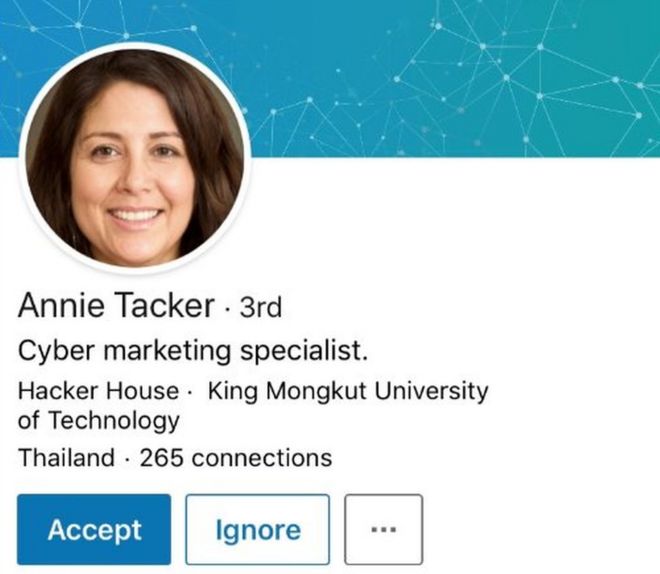 Профиль Энни Таккер на LinkedIn
