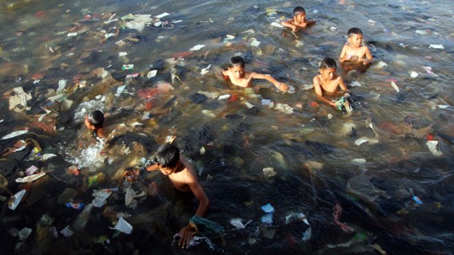 海のプラスチックごみ