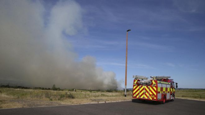 Горный пожар в районе доков Белфаста