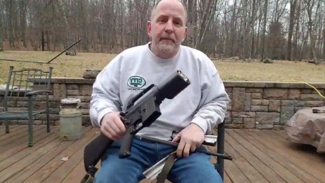 Видео Скотта Паппалардо о том, как он видел свою штурмовую винтовку, было просмотрено более 22 миллионов раз