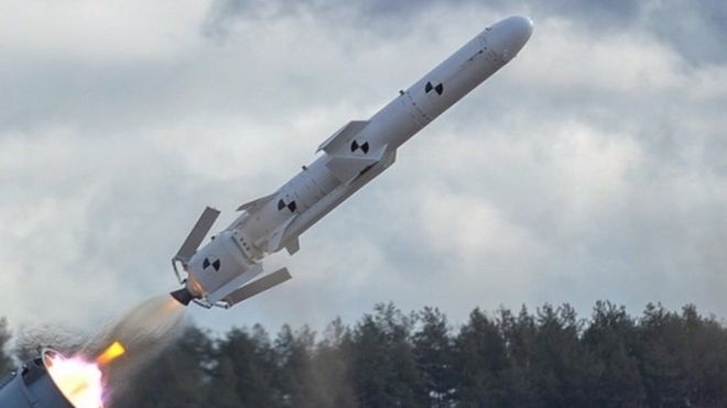 Украинский крылатая ракета вобрала в себя многое от советских разработок. Например часть корпуса - от снятых с вооружения ракет С-200