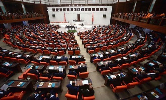 Çoklu Baro yasa teklifi TBMM Genel Kurulu’nda kabul edilerek yasalaştı