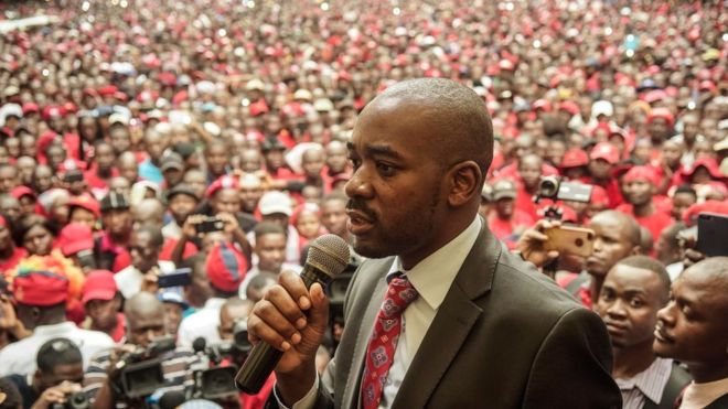 Нельсон Чамиса обращается к сторонникам в Зимбабве