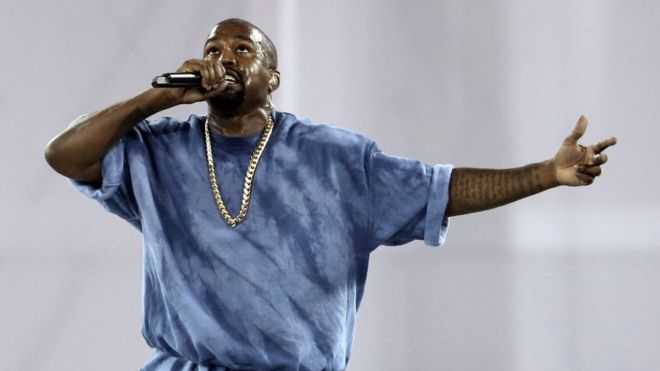 Артист записи Kanye West выступает во время церемонии закрытия игр Pan Am Games в Pan Am Ceremonies Место проведения в Торонто