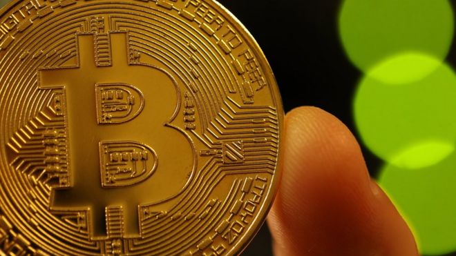 Una moneda de bitcoin