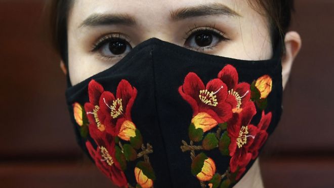 Защитная маска вьетнамского дизайнера Do Quyen Hoa