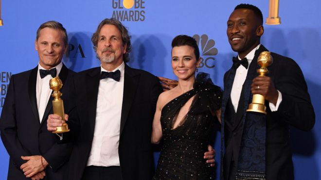 Green Book actor Viggo Mortensen, director Peter Farrelly, actress Linda Cardellini and actor Mahershala Ali with their Golden Globes