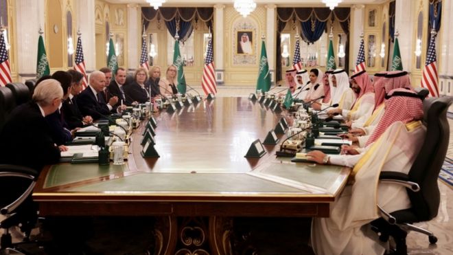 اجتماع بين الوفد الأمريكي يقيادة بايدن، ومسؤولين سعوديين بقيادة محمد بن سلمان