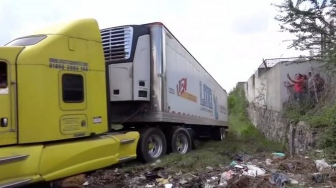 El tráiler usado como morgue