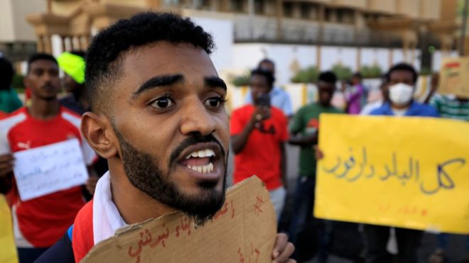 إحلال السلام في دارفور مازال تحديا يواجه الحكومة المؤقتة