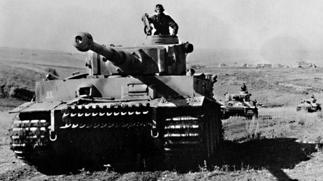 Tanques alemanes Tiger en la Batalla de Kursk en julio de 1943.