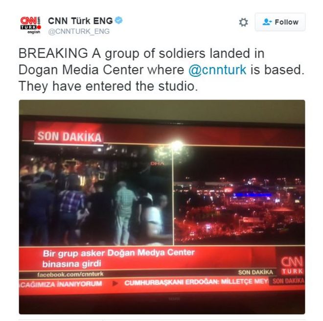 Твит с английского аккаунта CNN Turk в Твиттере, сообщающий о рейде