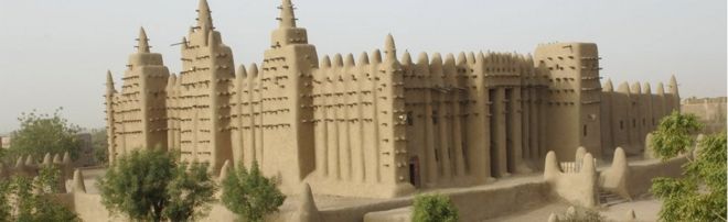 Большая мечеть Дженне в Мали