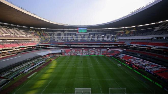 ورزشگاه آتزک در مکزیکوسیتی تنها استادیوم جام جهانی ۲۰۲۶ است که قبلا میزبان جام جهانی (در سال‌های ۱۹۸۶ و ۱۹۷۰) بوده