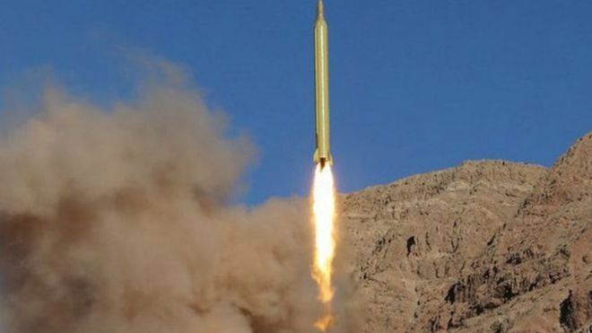 تجربة اطلاق صاروخ في إيران
