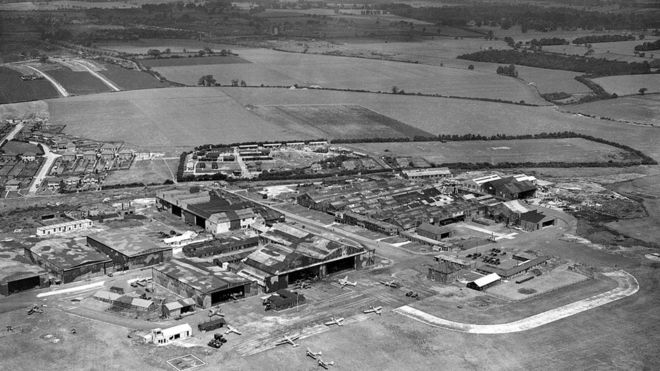 Аэропорт Лутон в камуфляже во время Второй мировой войны