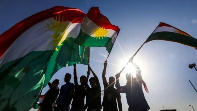 حركة التغيير الكردية تدعو إلى استقالة بارزاني _98438772_03943a01-8f63-449e-92b8-c61d3a569d1d