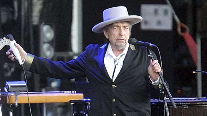 Боб Дилан на сцене