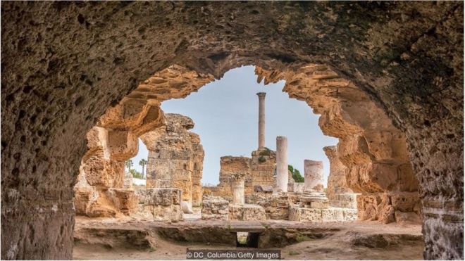 A Termas de Antonino, em Túnis, é um dos maiores espaços romanos destinados a banhos públicos do mundo