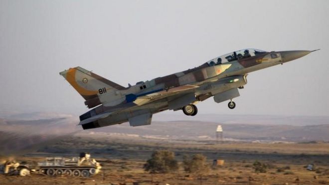 An Israeli F-16 takes off