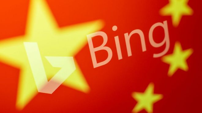 Логотип Bing над китайским флагом