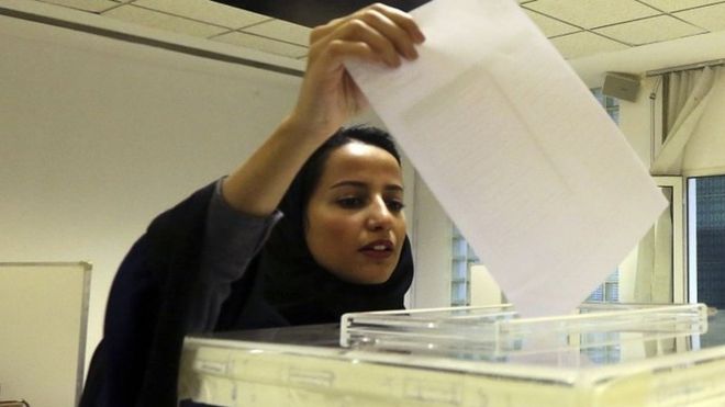 A woman votes in Riyadh, Saudi Arabia