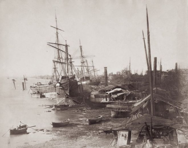 A row of ships in a coastline, Bombay