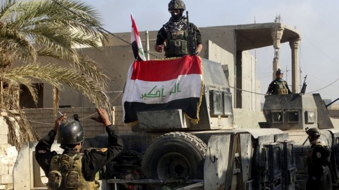 Iraqi forces display national flag in Ramadi. 28 Dec 2015