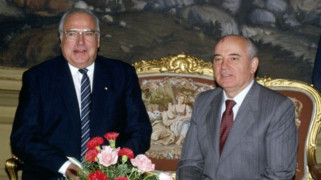 Ông Helmut Kohl và ông Mikhail Gorbachev