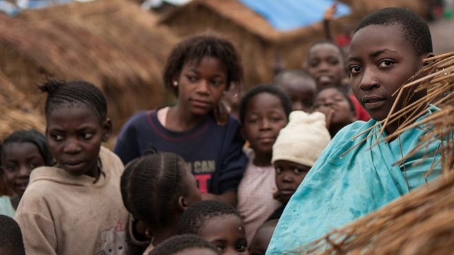 Неформальное поселение для перемещенных лиц в деревне Мвака, провинция Танганьика - ДР Конго