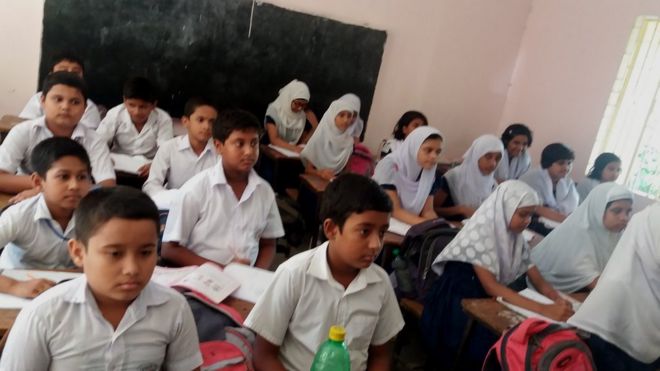 বাংলাদেশে পাঠ্যবইয়ে ভুল ও অসঙ্গতির প্রেক্ষাপটে তা সংশোধনে কমিটি গঠন করা হয়।