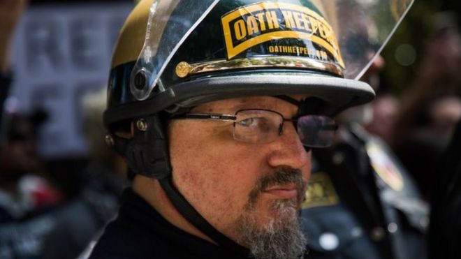 El fundador de Oath Keepers, Stewart Rhodes, en un acto político de Trump en 2017.