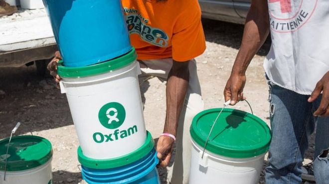 Сотрудники Oxfam на Гаити