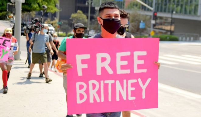 Поклонники Бритни Спирс протестуют