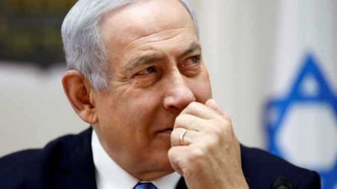 Премьер-министр Израиля Биньямин Нетаньяху принимает участие в еженедельном заседании кабинета министров в Иерусалиме 10 марта 2019 года.